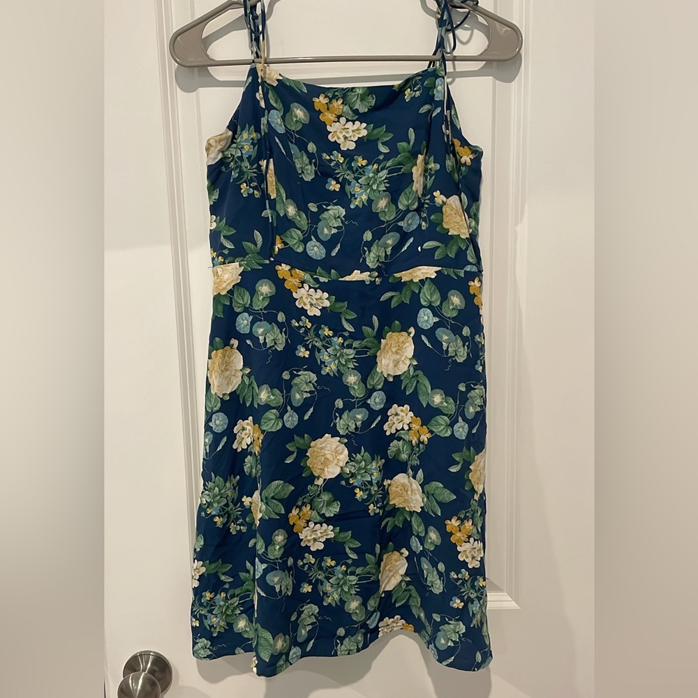 Old Navy floral dress size Medium